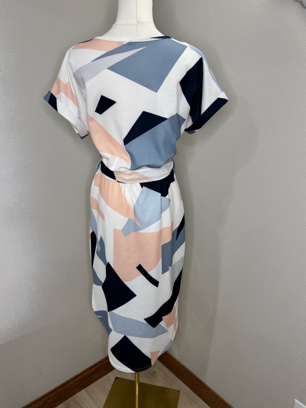 Ecowish Womens Dress L Blue Blush Geometric Tie Waist Short Sleeve Knee Length